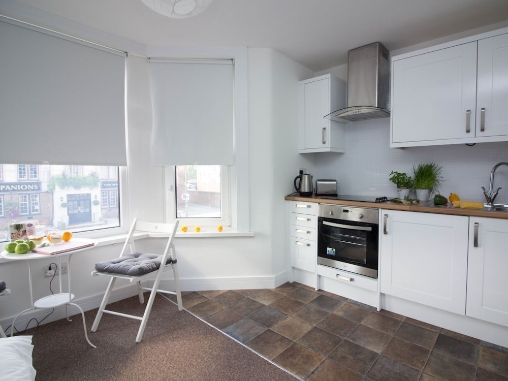 Beddoe Apartments