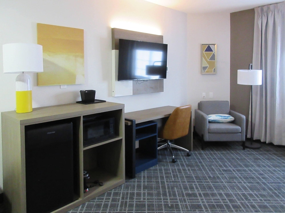 Comfort Inn & Suites Memphis Germantown
