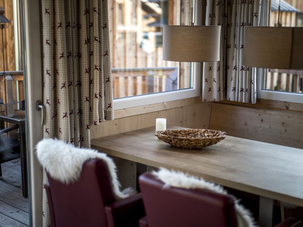 Modern Wooden Chalet in Sankt Georgen ob Murau with Hot Tub
