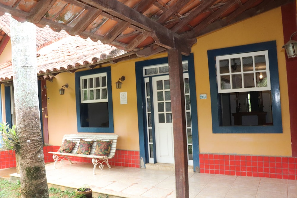 Lindo s tio com Piscina em Rio Novo-minas Gerais