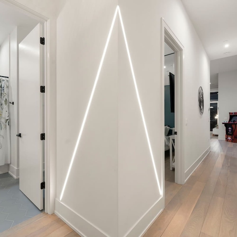 Chic River North Condo 2BR 2BA With Private Balcony