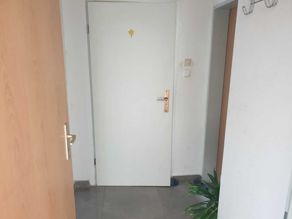 Charming Gelsenkirchen Apartment With Central Heating