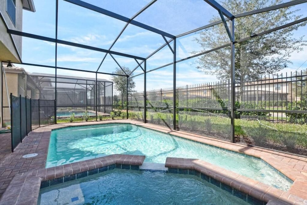 Windsor at Westside-6 Bedrooms House w/pool-3727WW Home by RedAwning - Image 3