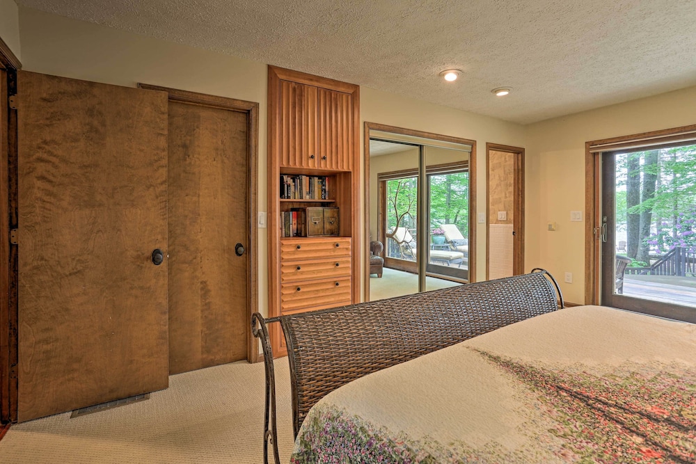 Luxe Poconos Pines Home w/ Beach + Amenities! view 3