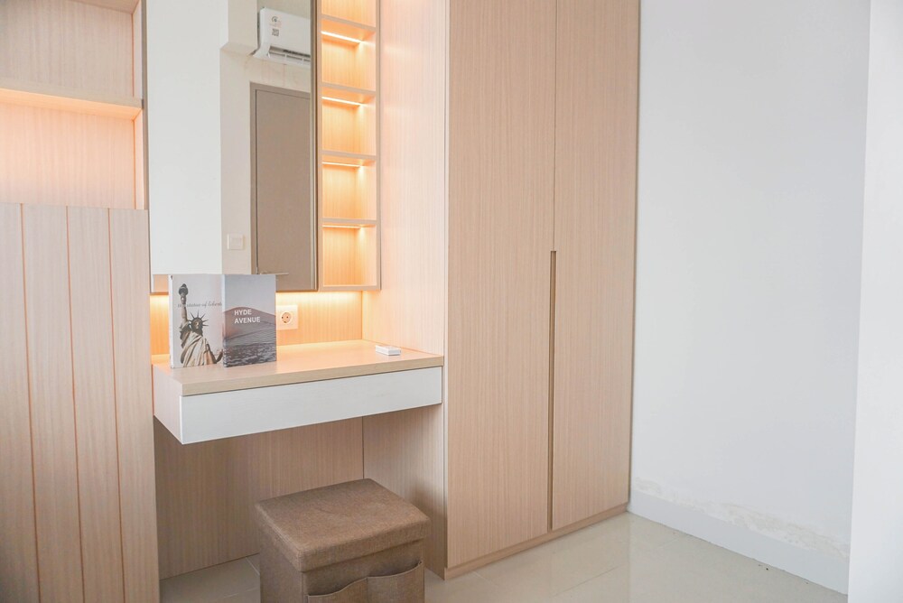 High Floor 1BR at Vasanta Innopark Apartment near MM2100 and Cibitung