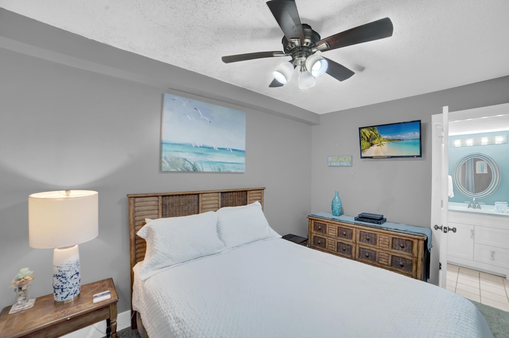 Seaside Beach & Racquet 3305