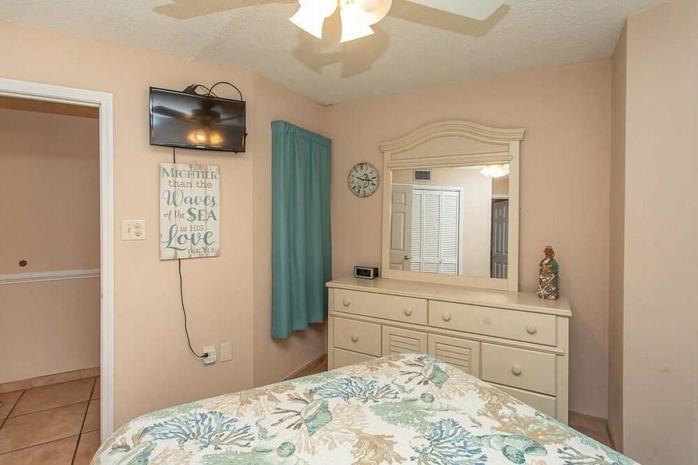 Royal Garden Resort 206 2 Bedroom Condo by RedAwning view 2