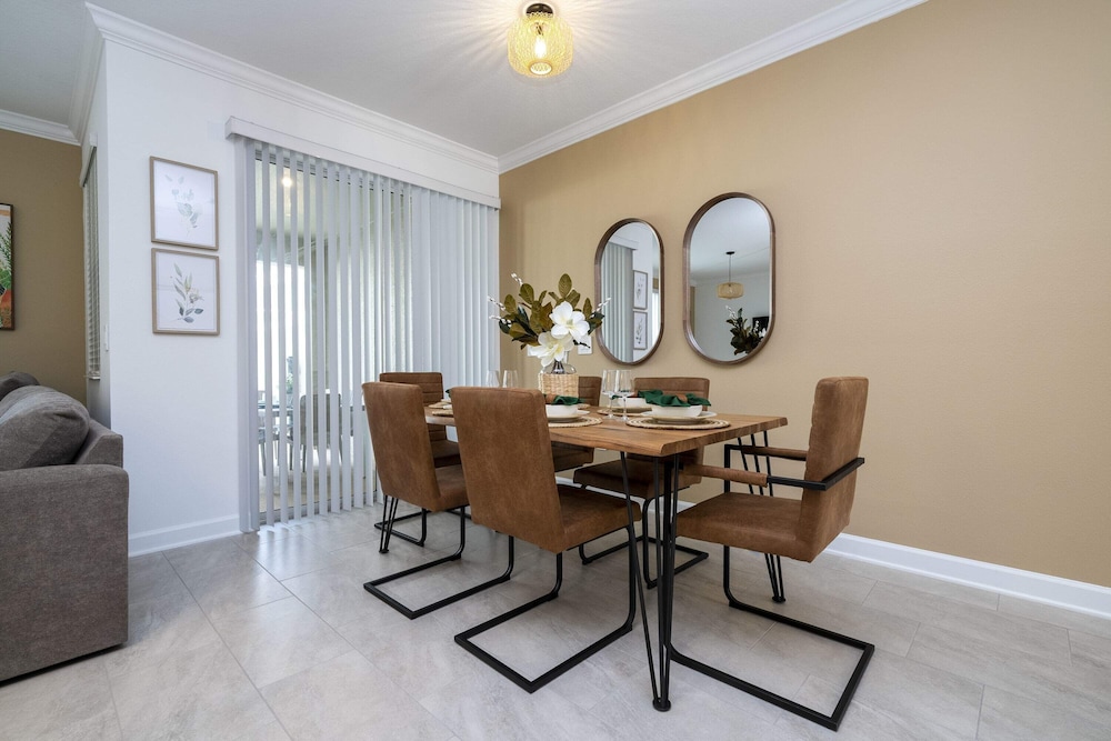WonderFull 4Bd with Pool at Champions Gate 1174