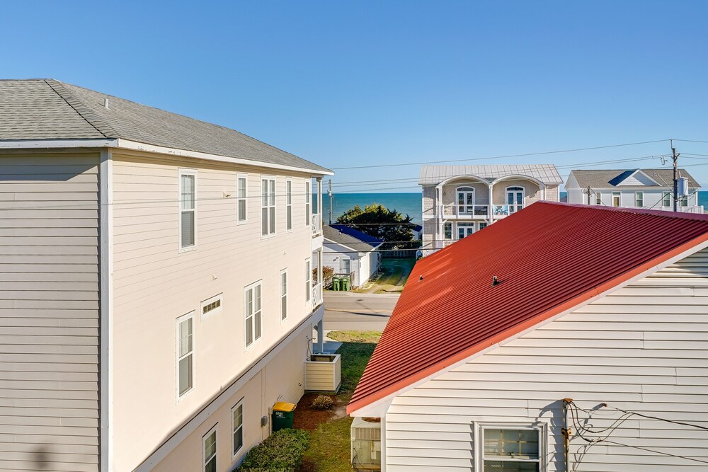 Breezy Kure Beach Home - Walk to Pier & Ocean! view 3