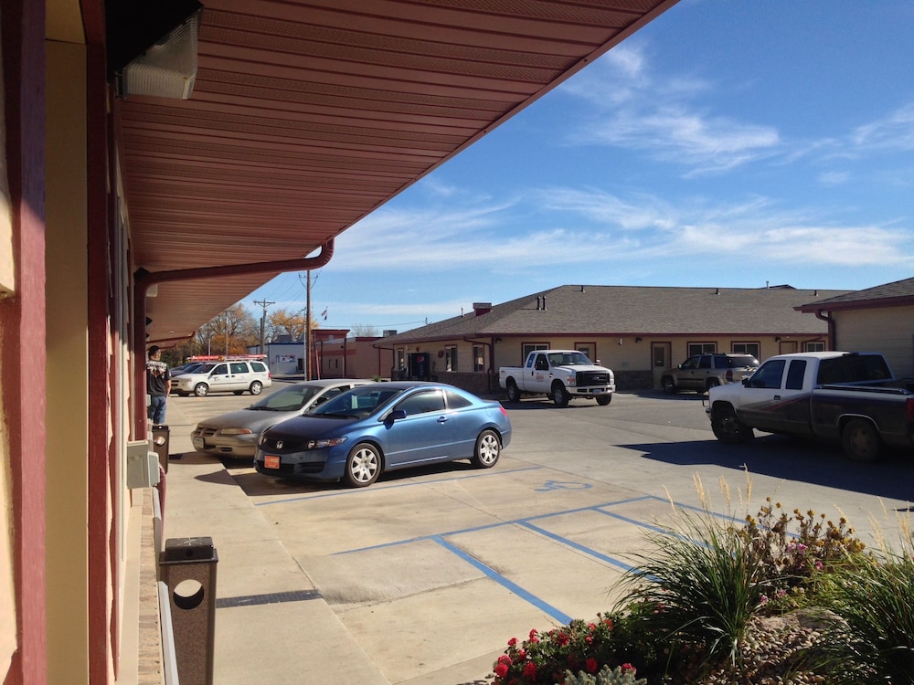 Bismarck Vacations - Bismarck Motor Motel - Property Image 6