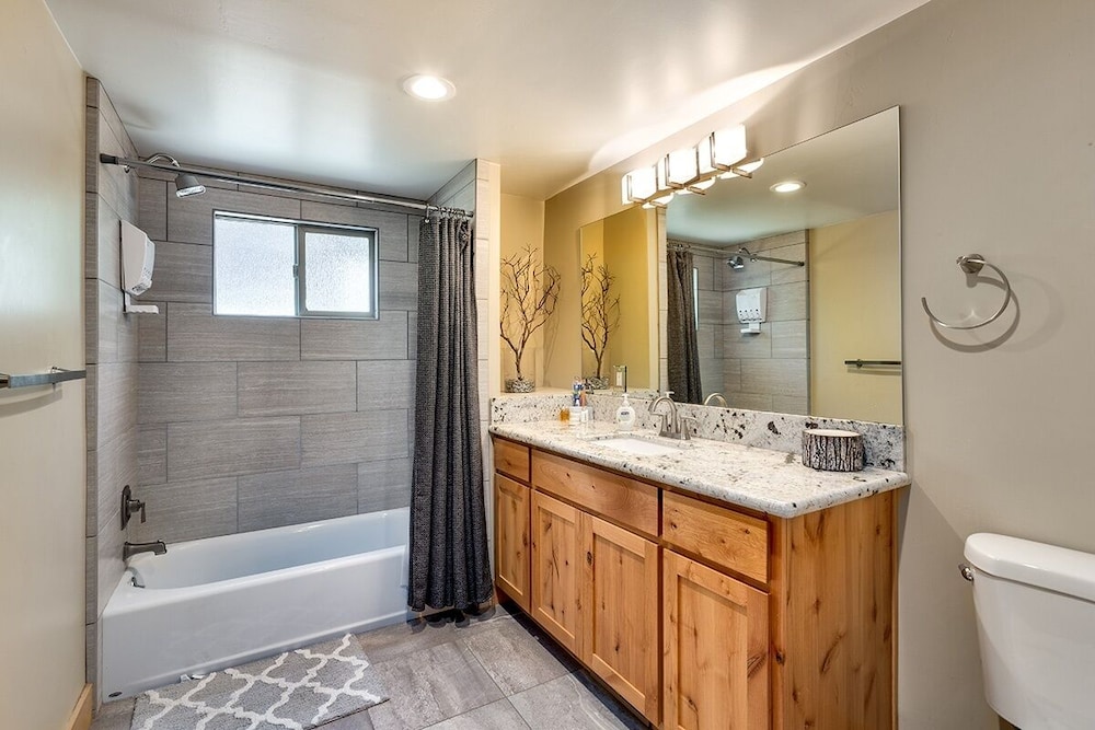 Cold Creek Lodge 3 Bedroom Home