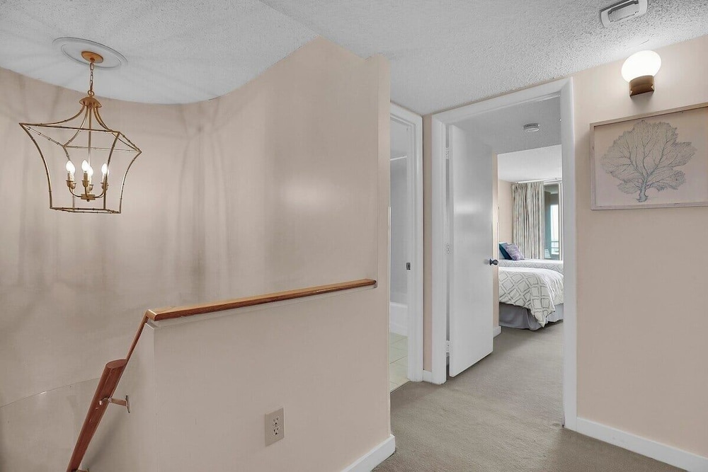 North Hampton 124 2 Bedroom Condo