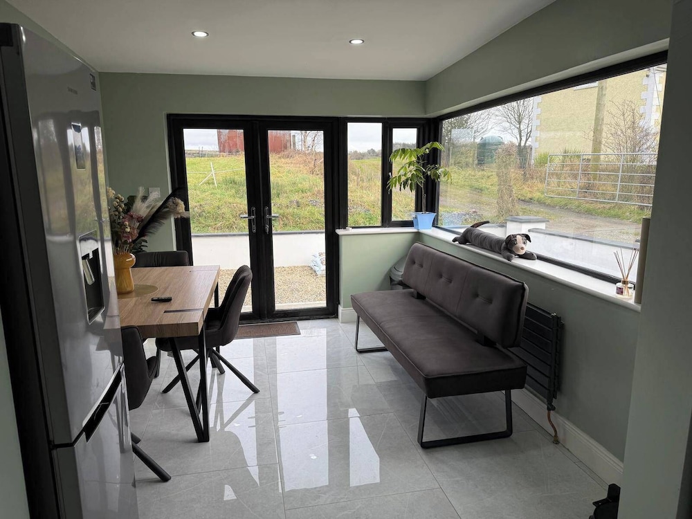 Cherry Chirp Cottage in County Fermanagha