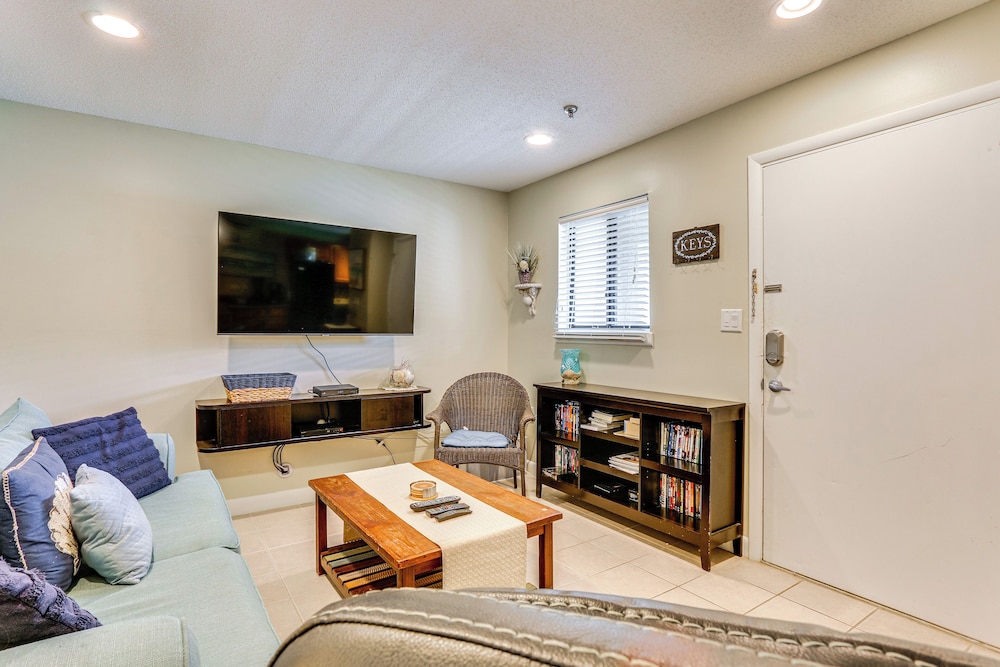 Private Beach Access: Hilton Head Island Condo!