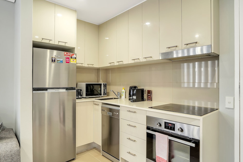 Bright 1 Bedroom Unit in the Heart of Manly