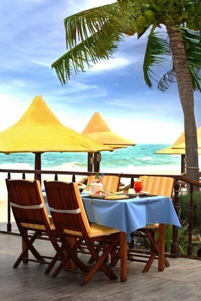 Coco Beach Resort