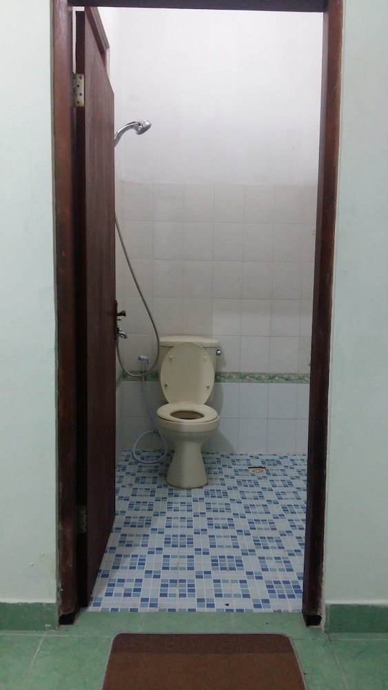 Morotai Camp Hostel -Adult Only