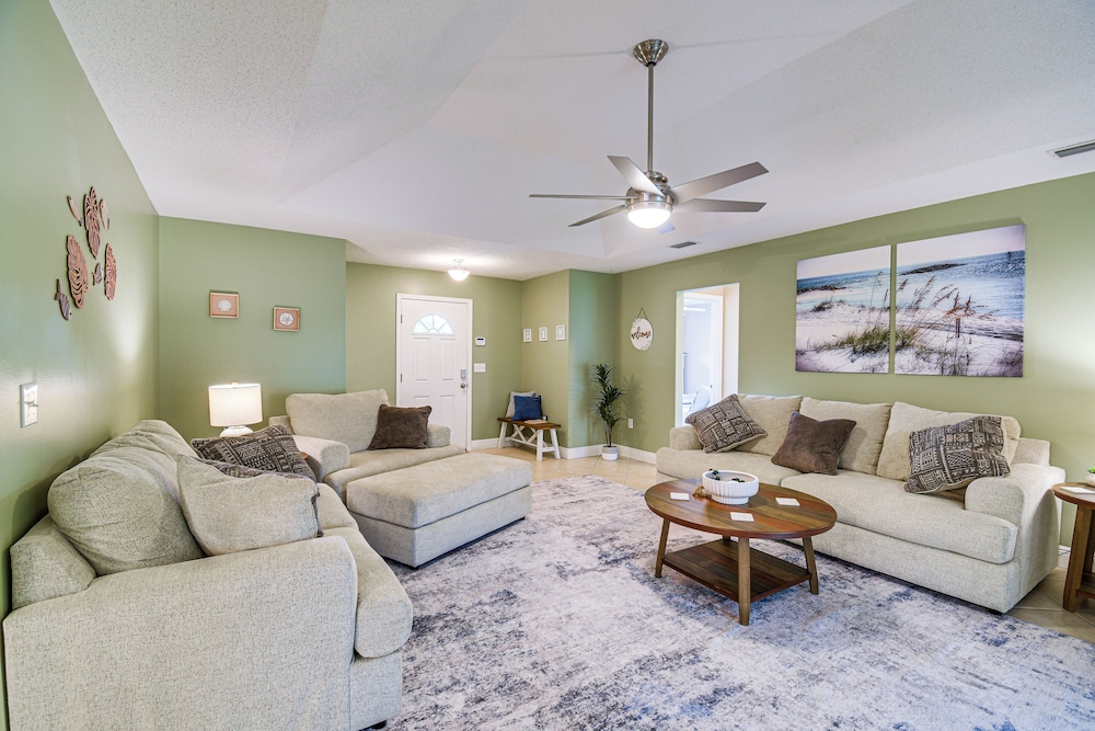 5 Mi to Gulf Beaches: Coastal Alabama Home