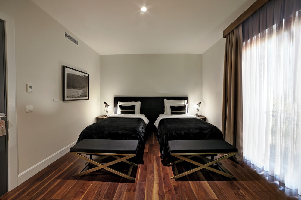 39 Kalamış Marina Oteli - Image 25