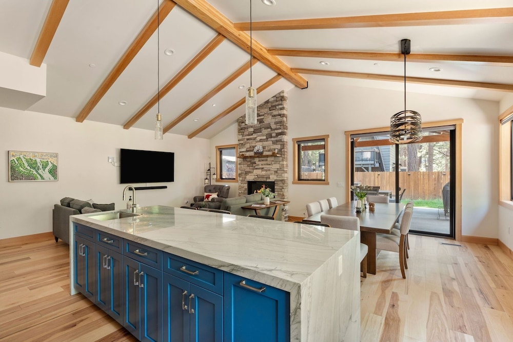 34 - The Maple Crest 5 Bedroom Home
