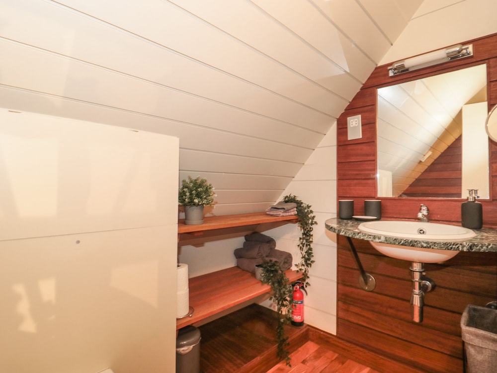 Pips Hideaway
