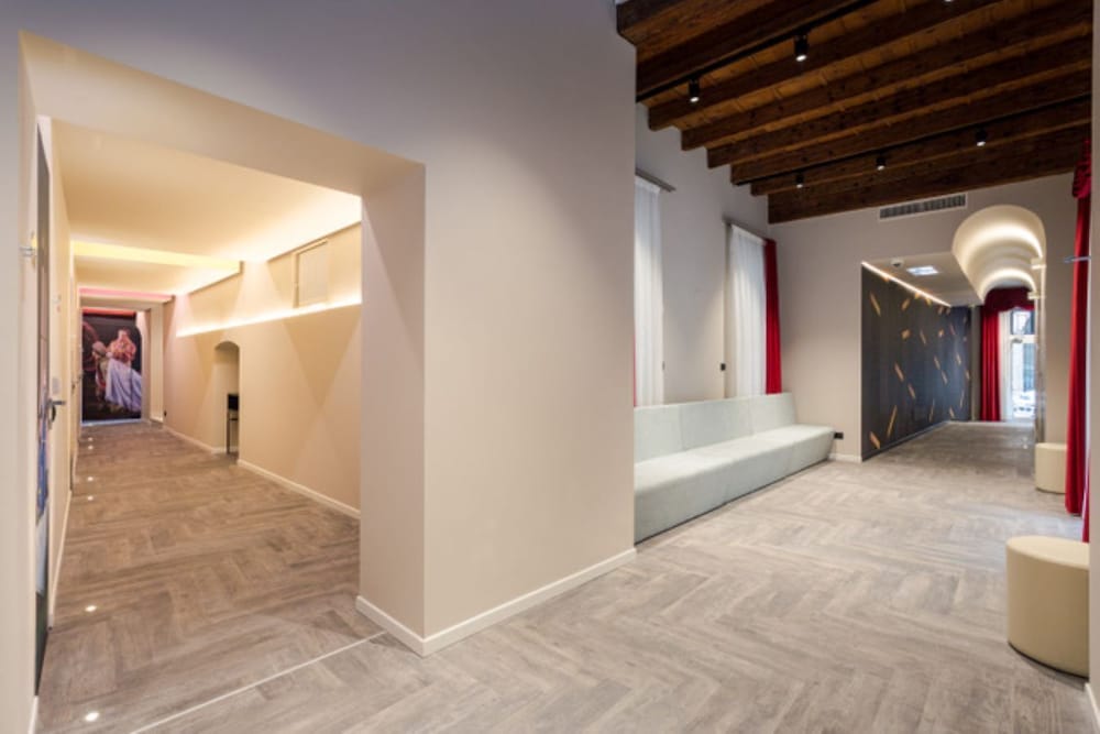 Italianflat - Theatrum