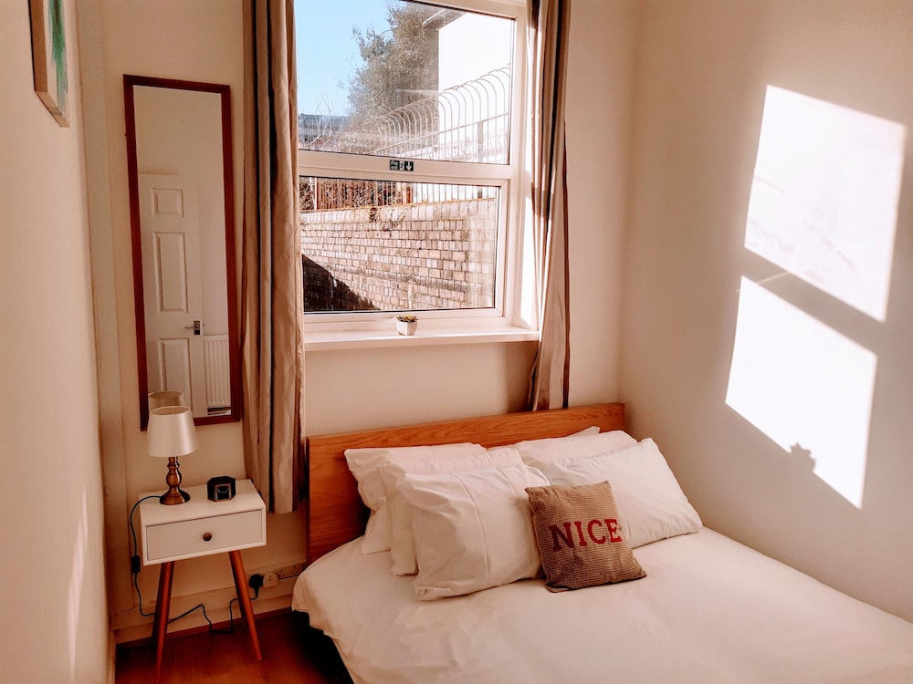 The Windsor Garden Apartment view 2