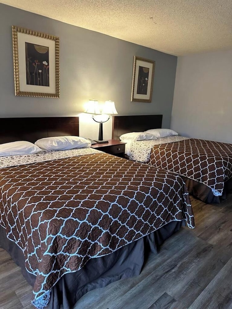 Lawrenceville Inn