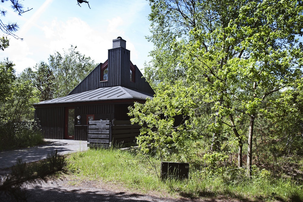 Dronningens Ferieby