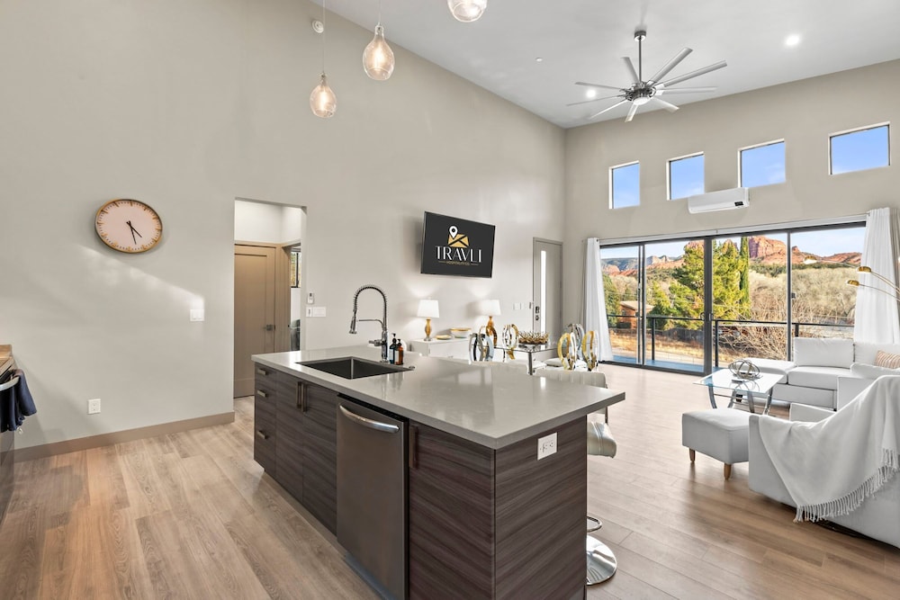 NEW Moondance Red Rock Retreat Epic Views