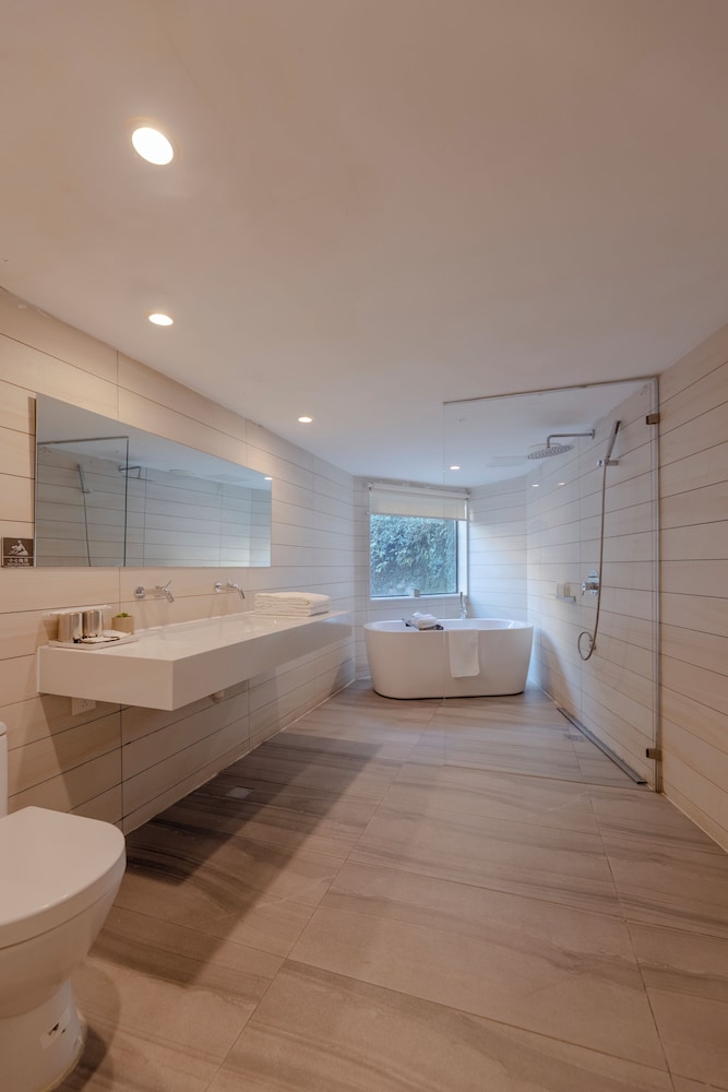 Aventree Hotel