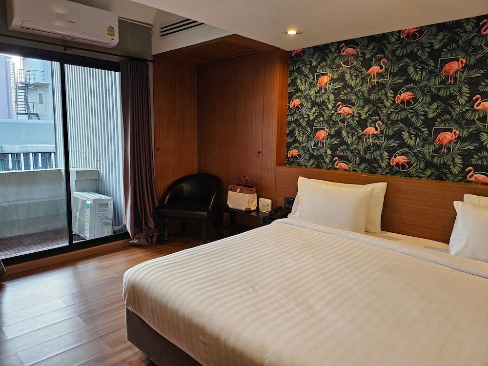 White Palace Bangkok 81