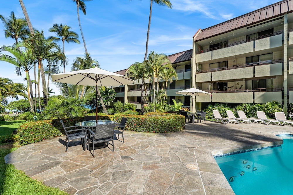 Island Retreat With Concierge - Central AC - Walk to Beach - Vrkcv