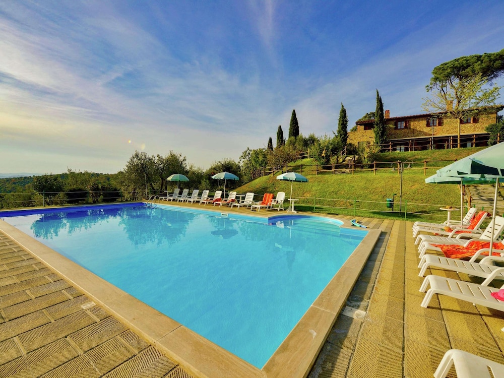 Farmhouse in Citta Della Pieve With Pool view 4