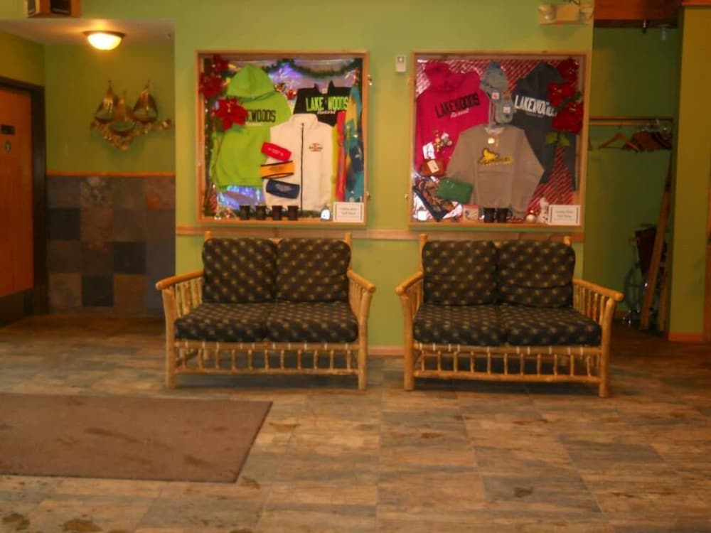 Lakewoods Resort & Lodge