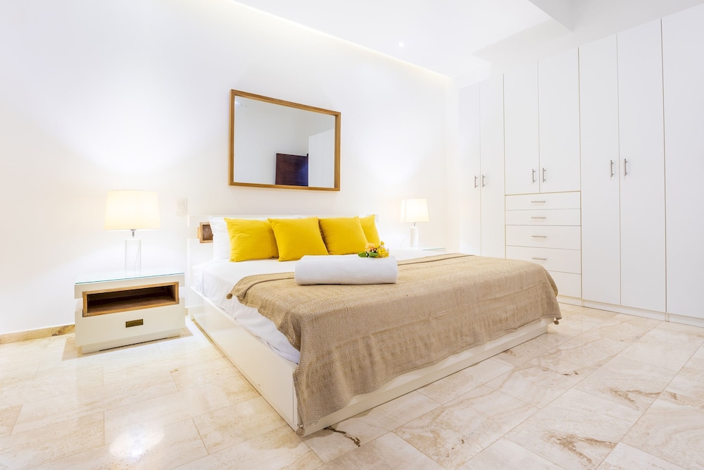 Villa Desiree 5BR Cocotal Luxury Villa Pool Maid