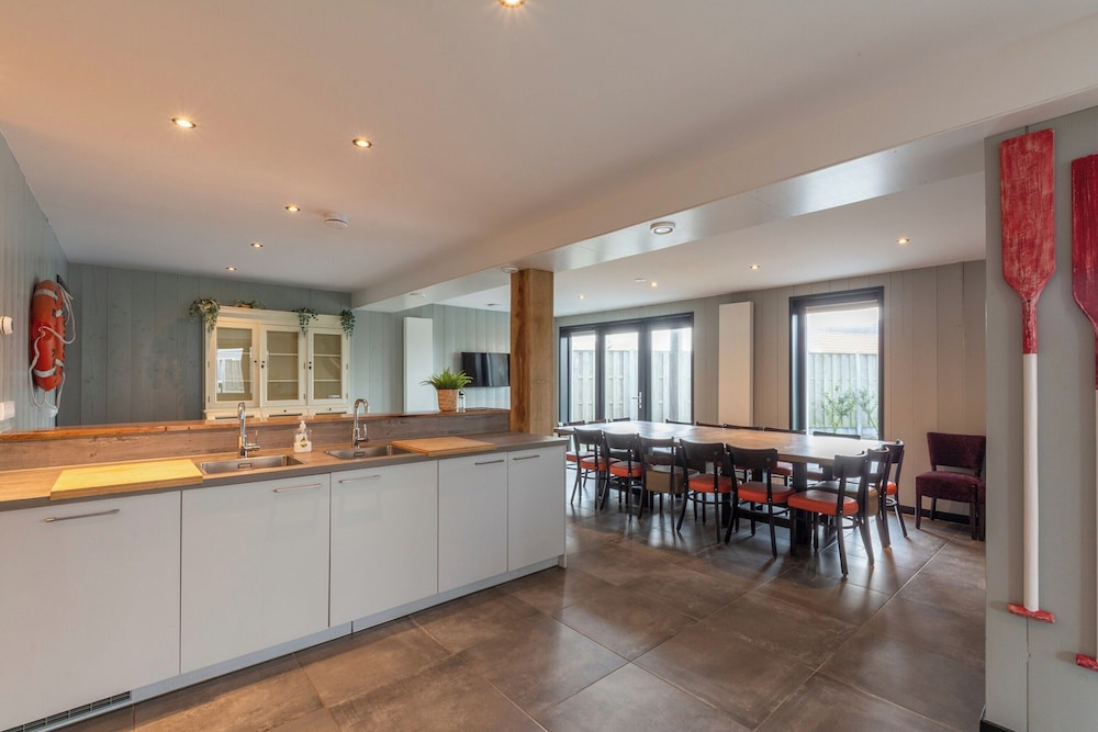 Spacious 22 Persons Holiday Home in Callantsoog