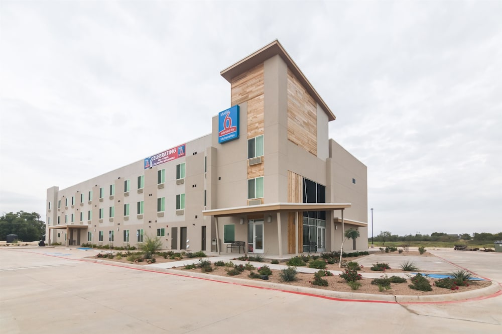 Days Inn & Suites by Wyndham Colorado City/I-20