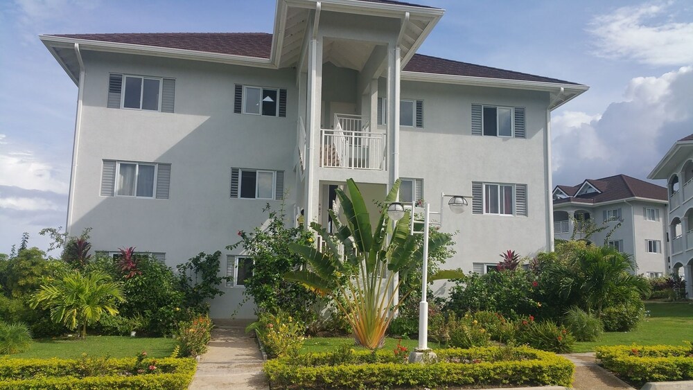 Oceanic View Apartment at Fern Court, photo 15