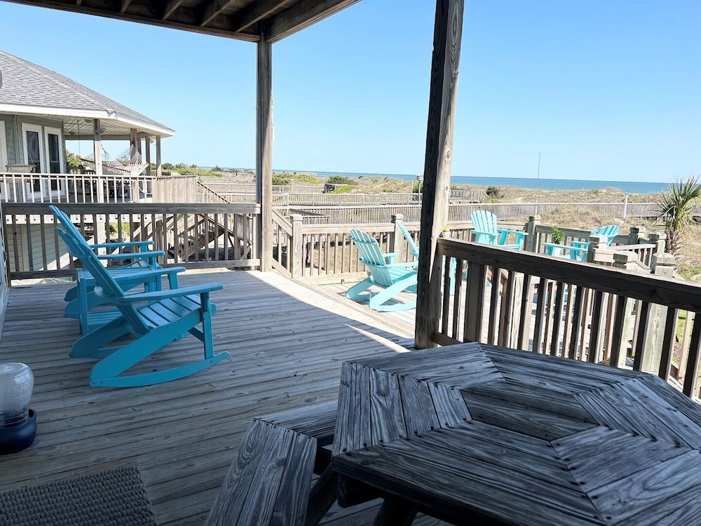 Fins / 1295 Ocean Blvd West 10 Bedroom Home