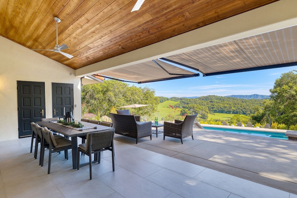 Rancho Robles by Avantstay Vineyard Villa w Views Pool Privacy