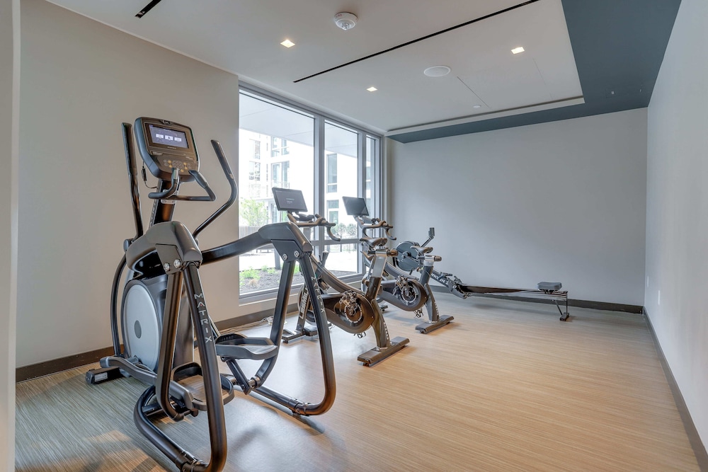 Bright Apartment with Great Amenities