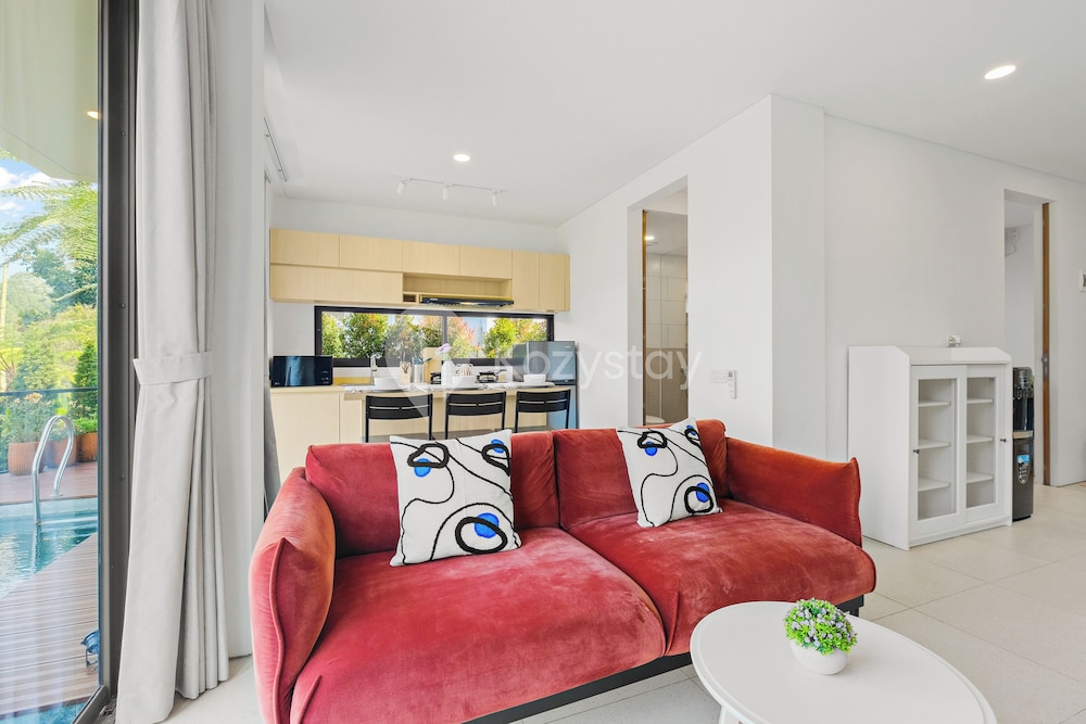 Aura Villa by Kozystay - Bandung