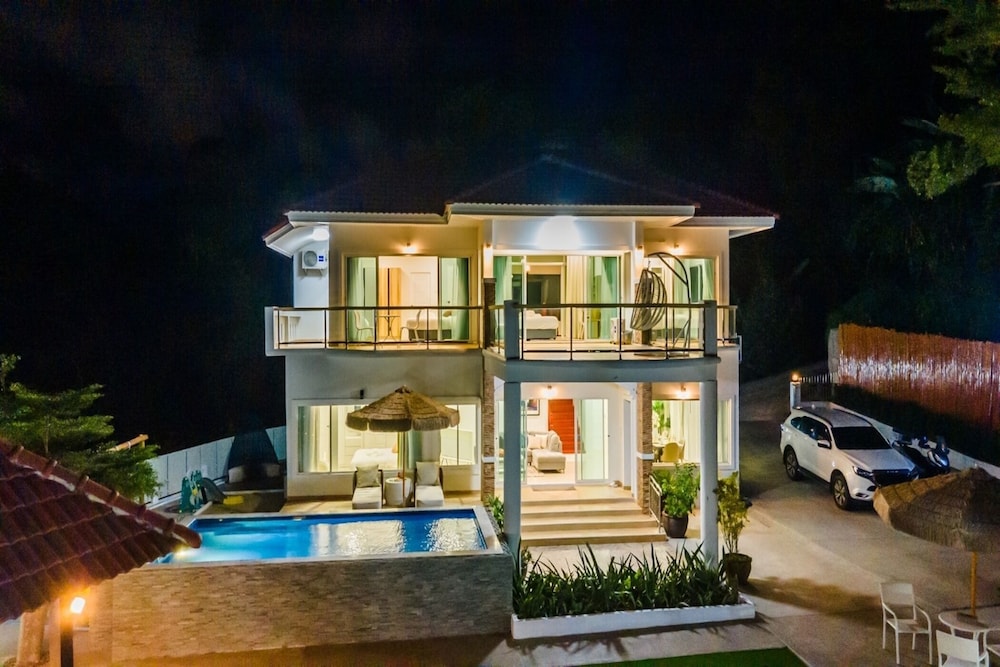 Ocean View 4BR Pool Villa KataBB Seaview
