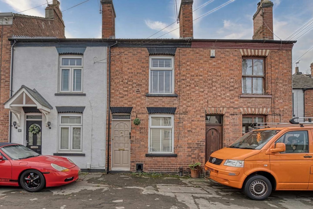 Host Stay Loughborough Road House
