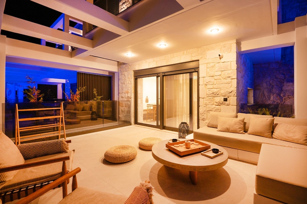 Olive Grove Panorama Suite Exi