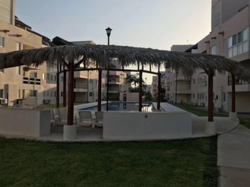 Banus Acapulco