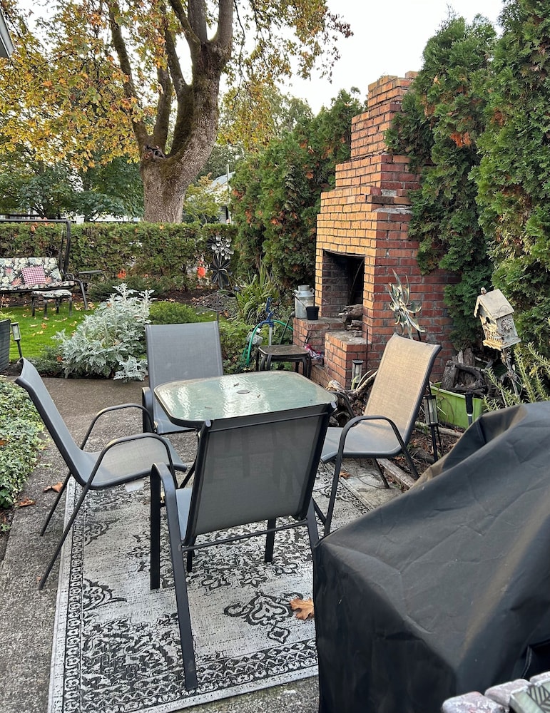 Kalmia Cottage