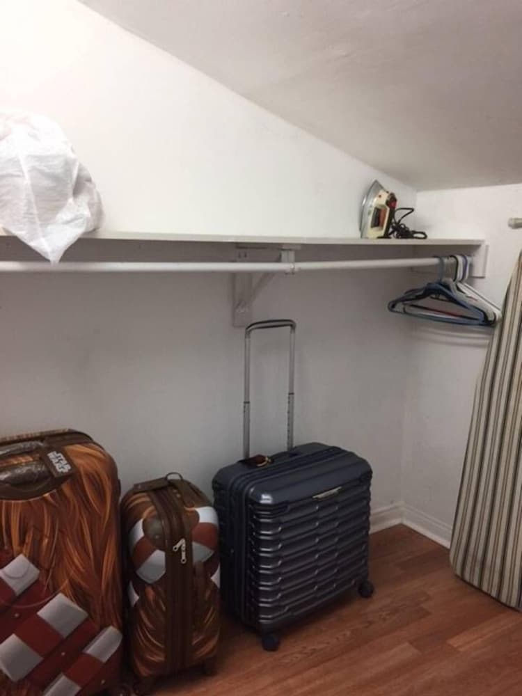 Van Nuys Vacations - Lovely Studio with a Pool - Property Image 4