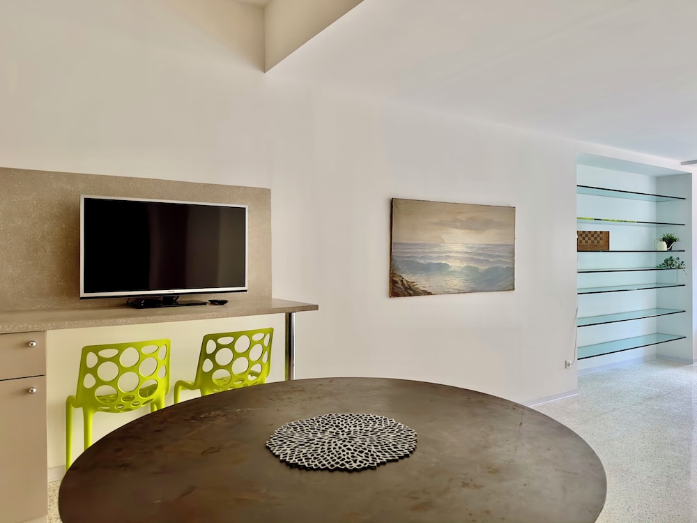 Navigli Apartments